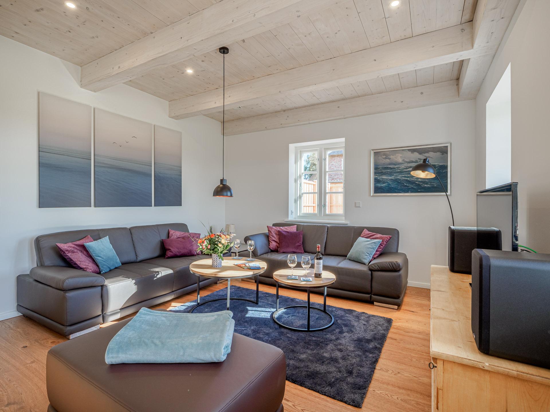 01-living-room-4.jpg