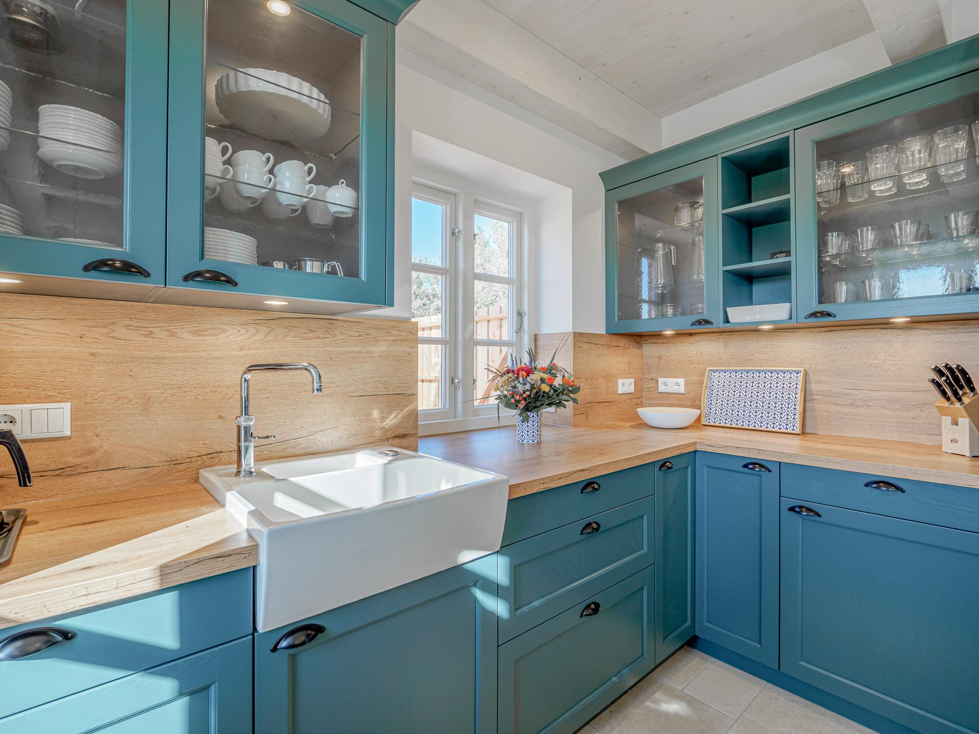 02-kitchen-2.jpg