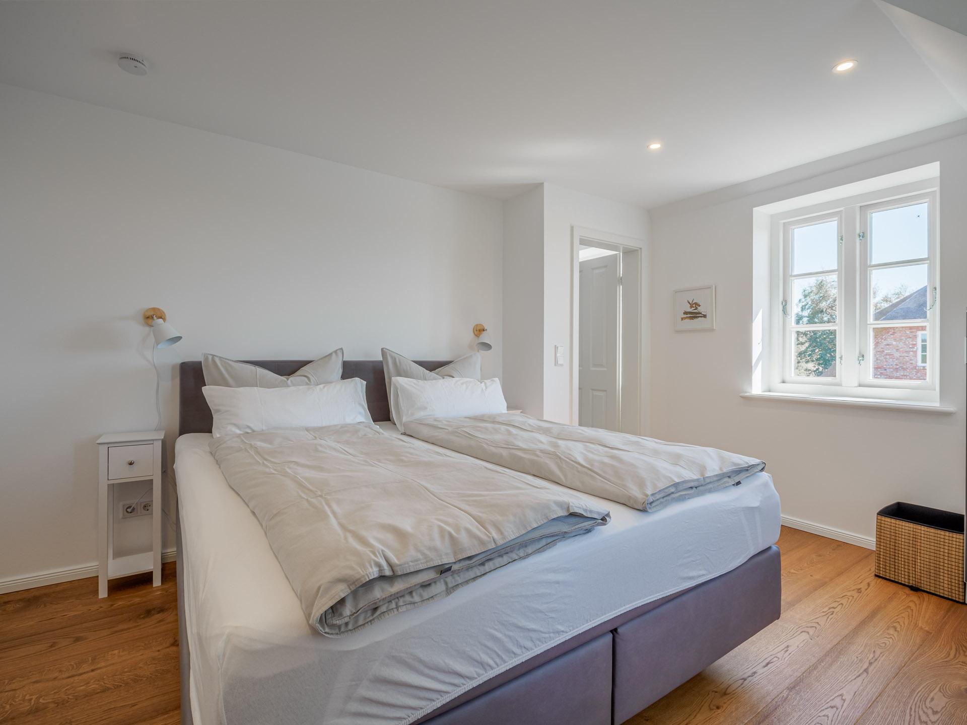 03-1-bedroom-3.jpg