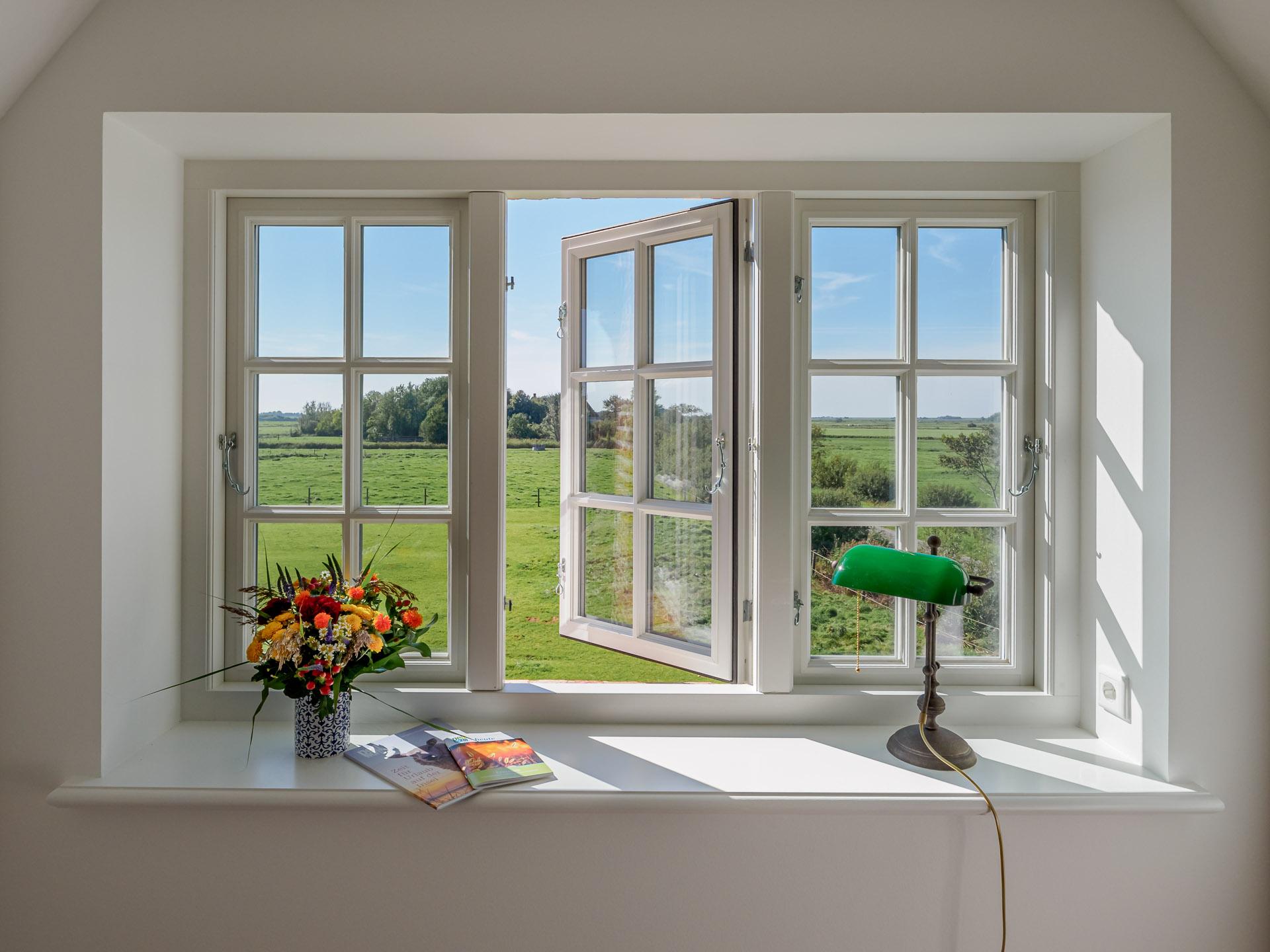 03-1-bedroom-view.jpg