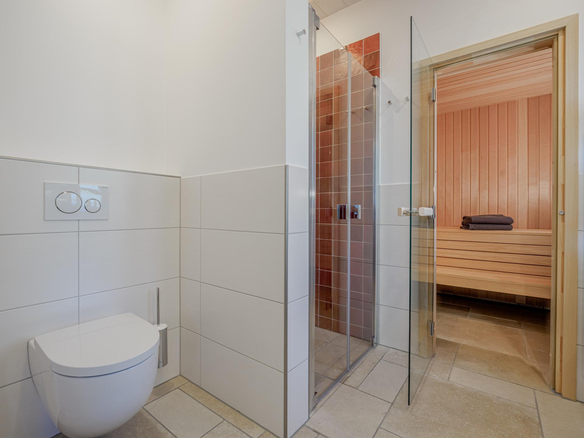 08-3-bathroom-1.jpg